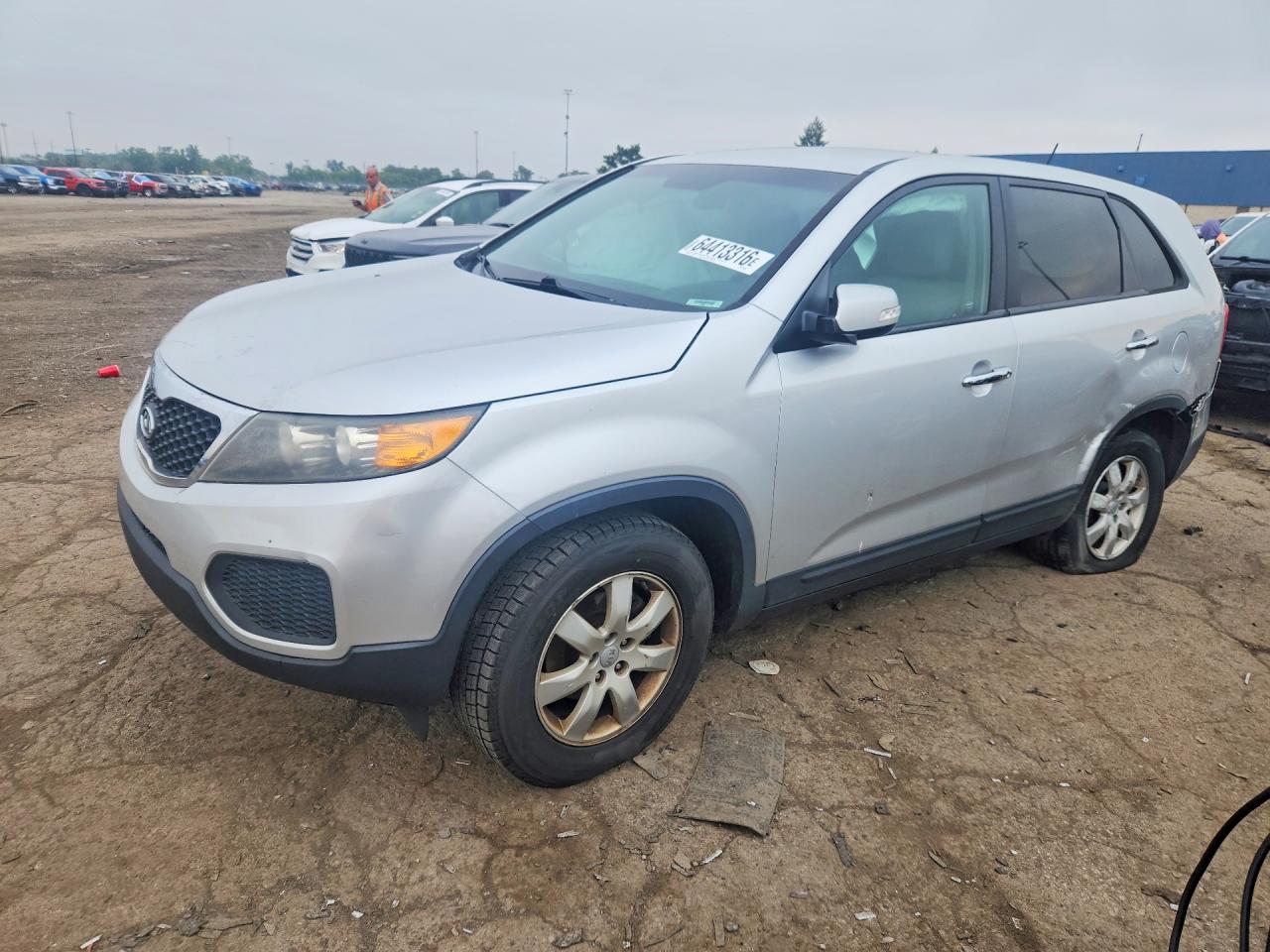 2012 KIA SORENTO LX | 5XYKT3A12CG230260 | UPCARS