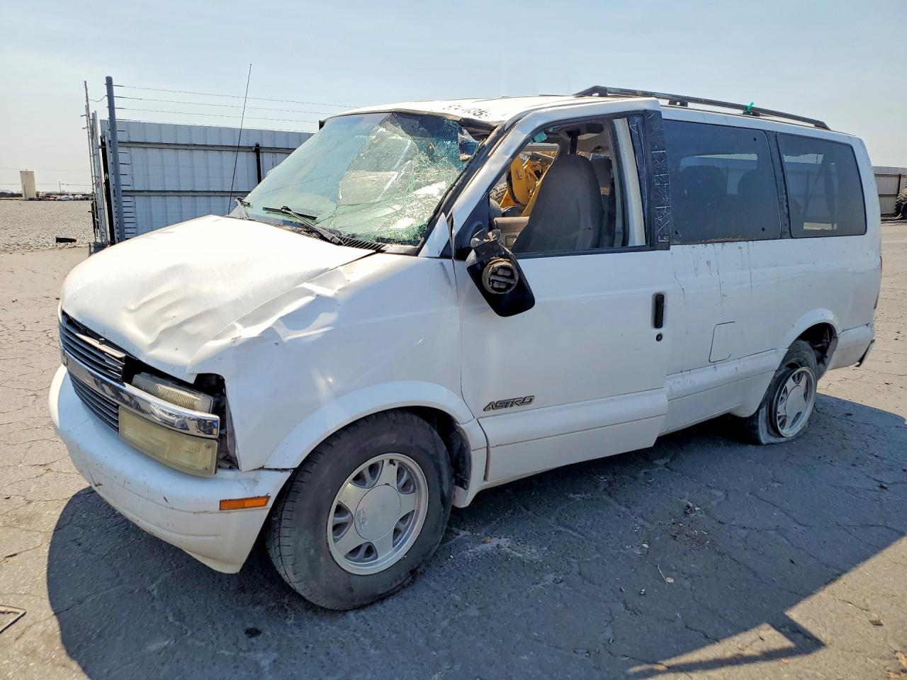 2000 CHEVROLET ASTRO | 1GNDM19W9YB123385 | UPCARS