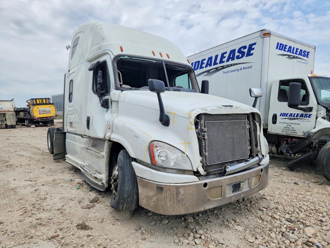 2019 FREIGHTLINER ALL OTHER | 3AKJGLDR1KDKH1884 | UPCARS