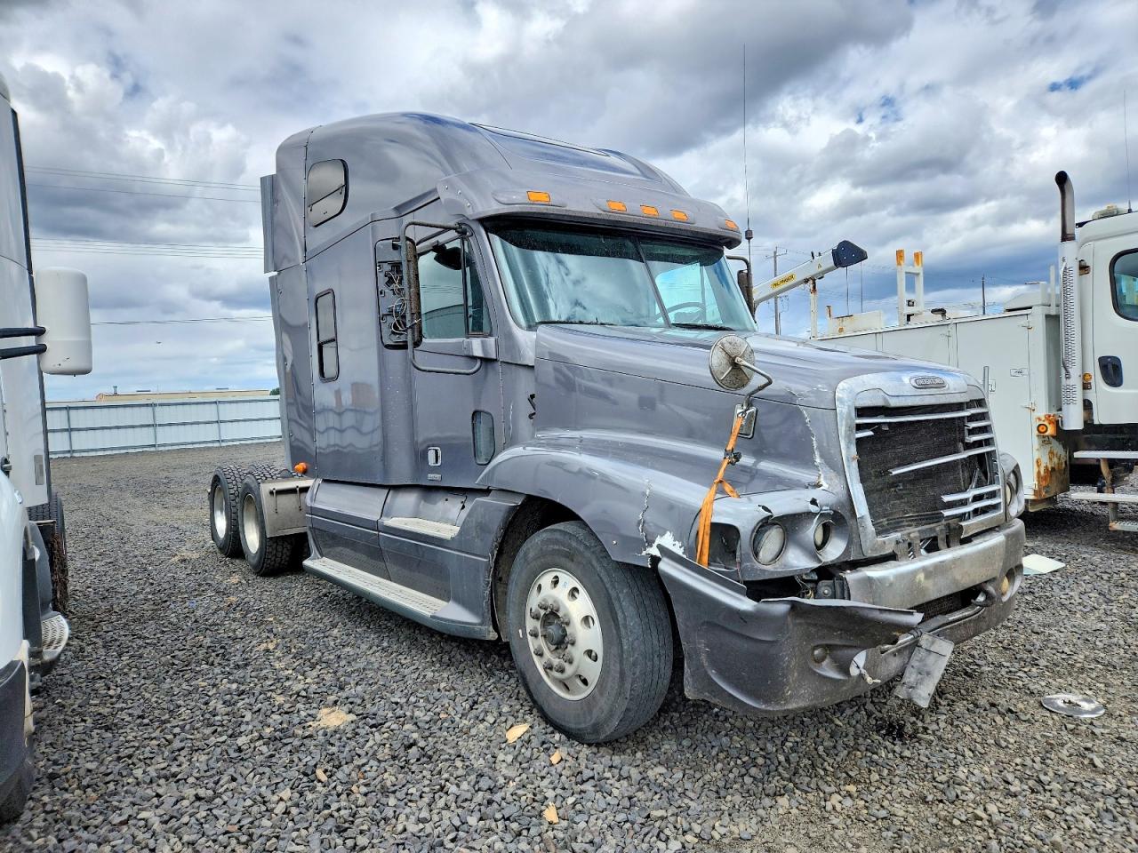 2006 FREIGHTLINER ALL OTHER ST120 | 1FUJBBCK16PW03619 | UPCARS