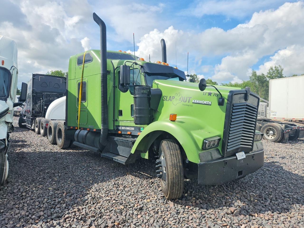 2000 KENWORTH W900 SEMI TRUCK | 1XKWDB9X4YJ846300 | UPCARS