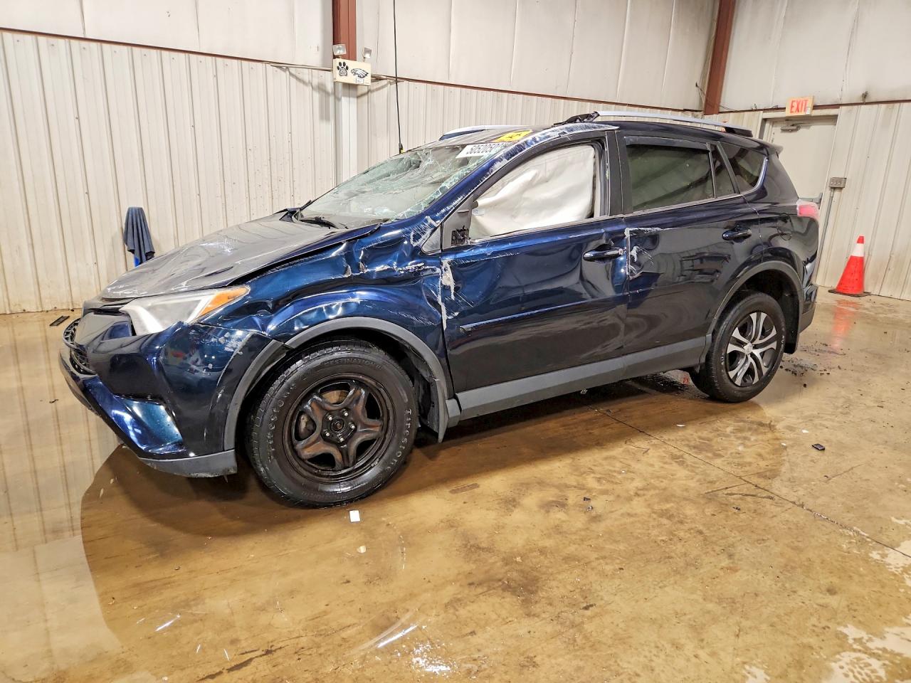 2017 TOYOTA RAV4 LE | JTMBFREV6HJ118561 | UPCARS