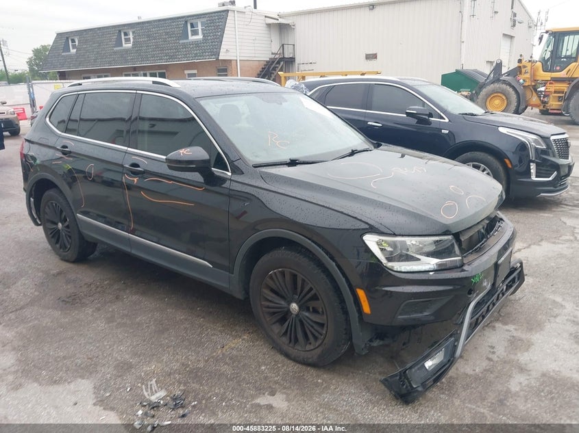 2018 VOLKSWAGEN TIGUAN 2.0T SE/2.0T SEL | 3VV2B7AX7JM017479 | UPCARS