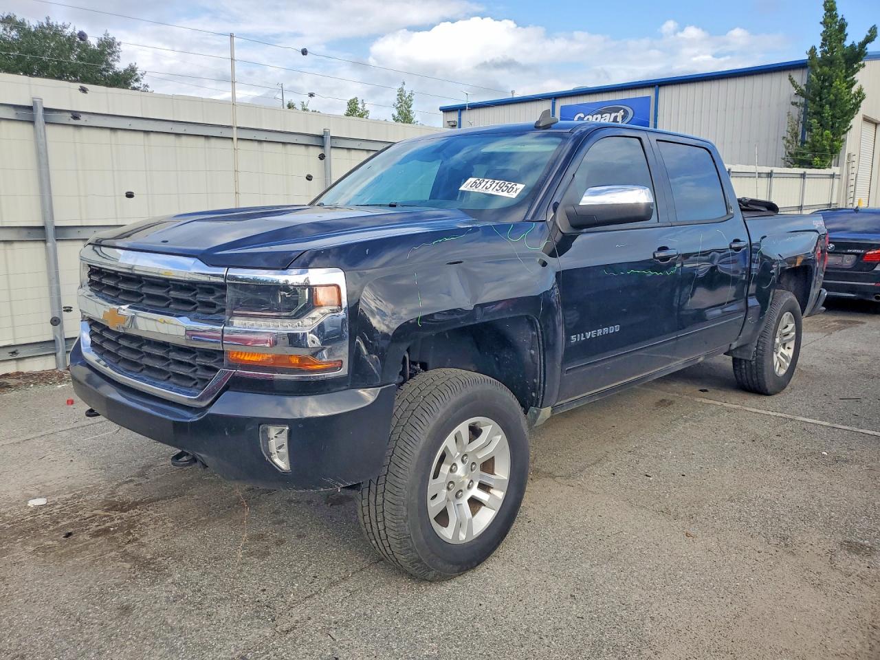 2017 CHEVROLET SILVERADO K1500 LT | 3GCUKREC1HG369279 | UPCARS
