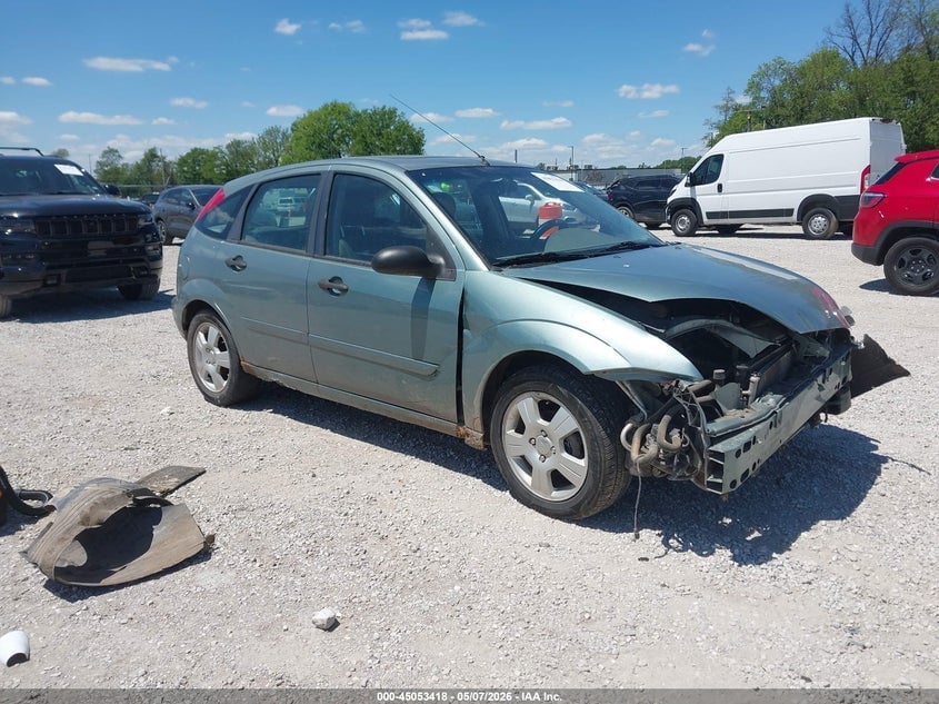 2004 FORD FOCUS ZX5 | 3FAFP37Z24R101533 | UPCARS