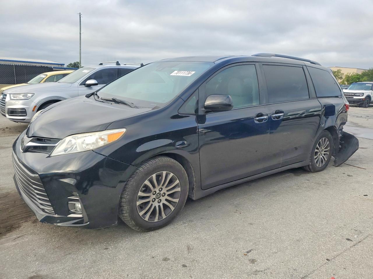 2019 TOYOTA SIENNA XLE 8-PASSENGER | 5TDYZ3DC8KS975277 | UPCARS