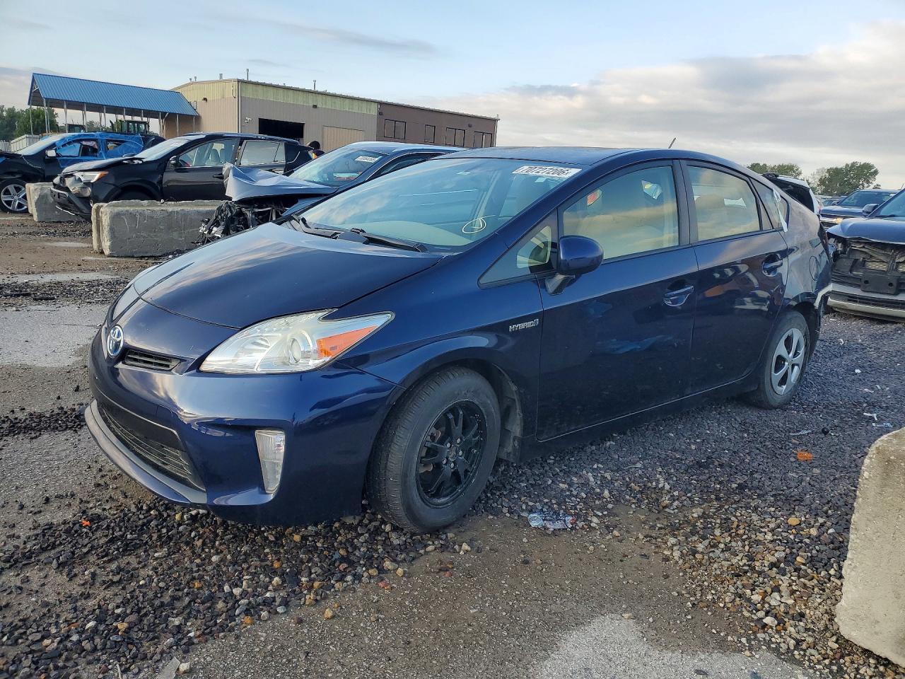 2015 TOYOTA PRIUS THREE | JTDKN3DU8F0483190 | UPCARS
