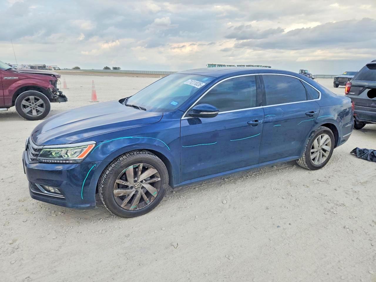 2018 VOLKSWAGEN PASSAT SE | 1VWBA7A39JC040517 | UPCARS