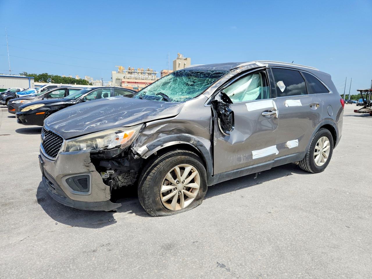 2016 KIA SORENTO LX V6 | 5XYPG4A59GG141584 | UPCARS