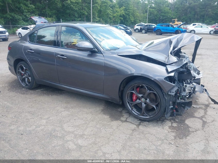 2018 ALFA ROMEO GIULIA TI SPORT AWD | ZARFAEEN7J7566261 | UPCARS
