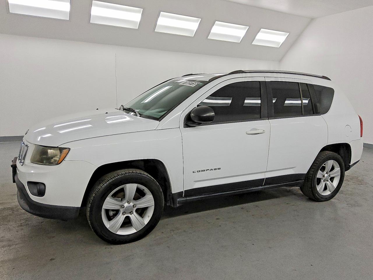 2016 JEEP COMPAS SPORT | 1C4NJCBA7GD641773 | UPCARS
