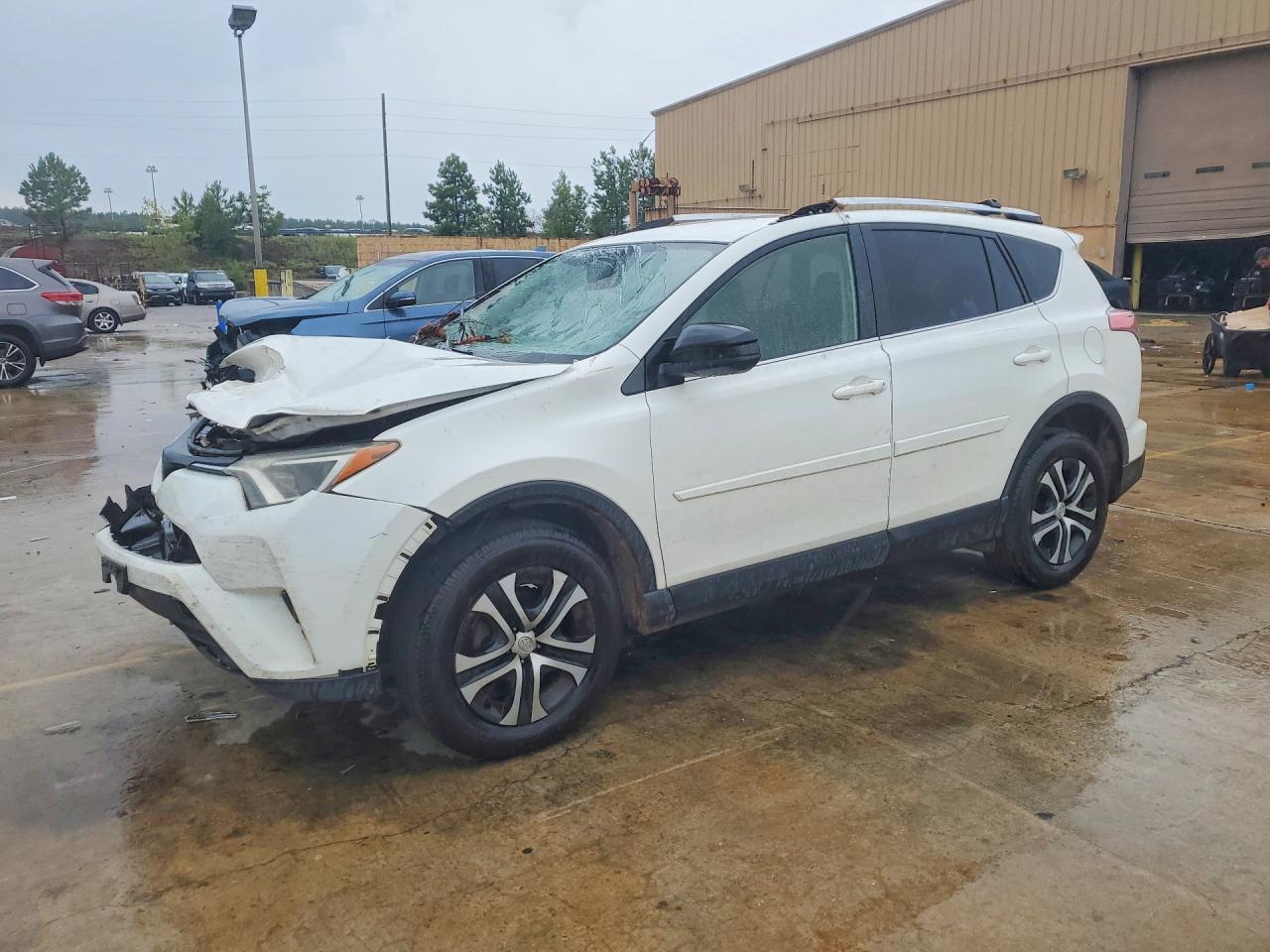 2016 TOYOTA RAV4 LE | JTMZFREV9GJ099565 | UPCARS