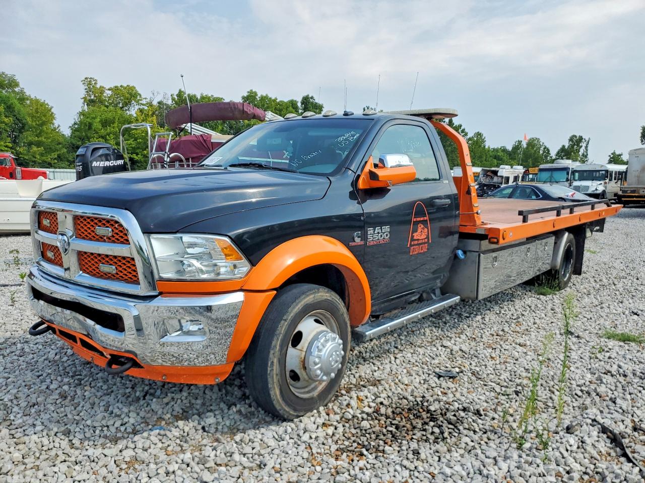 2018 RAM 5500 | 3C7WRNDL9JG386841 | UPCARS