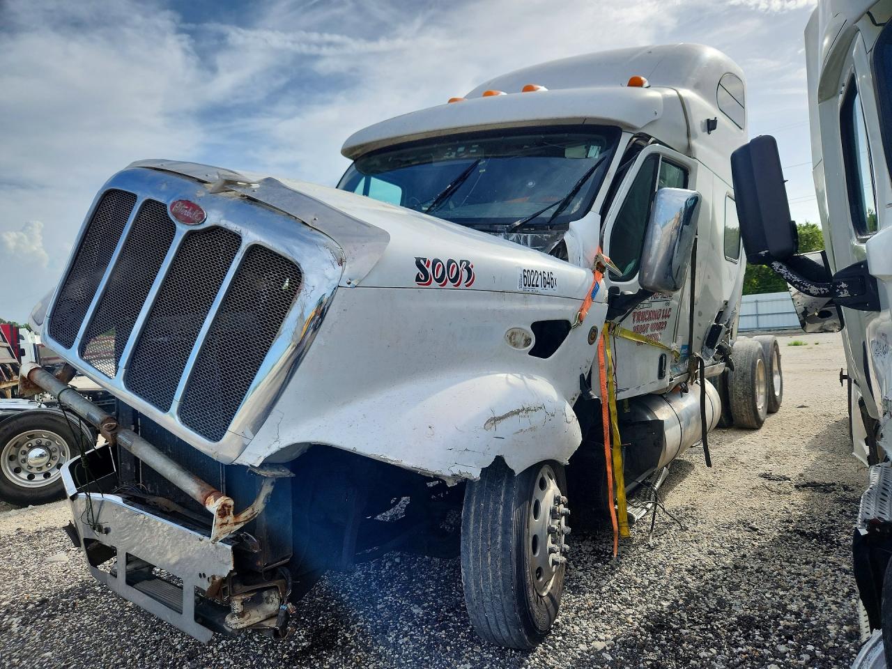 2001 PETERBILT ALL OTHER SEMI TRUCK | 1XP7DB9XX1D559417 | UPCARS