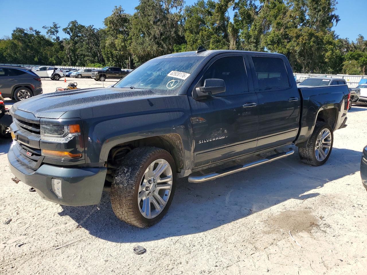 2018 CHEVROLET SILVERADO K1500 LT | 3GCUKREC1JG242800 | UPCARS