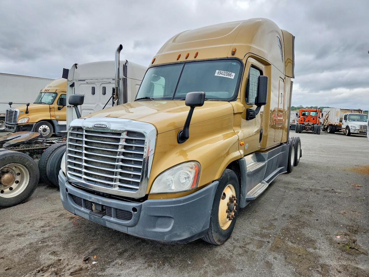 2016 FREIGHTLINER ALL OTHER SEMI TRUCK | 3AKJGLD52GSGU5362 | UPCARS