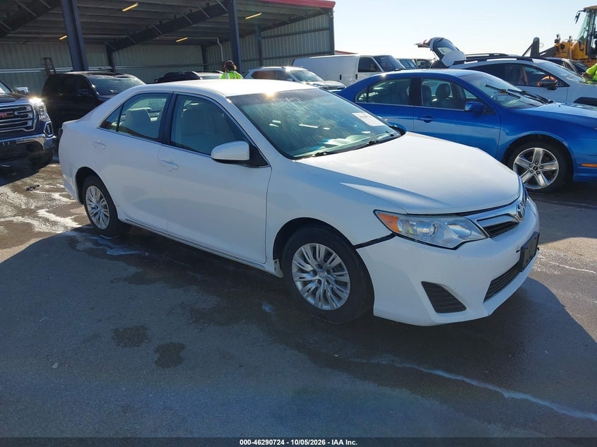 2014 TOYOTA CAMRY LE | 4T4BF1FK4ER355812 | UPCARS