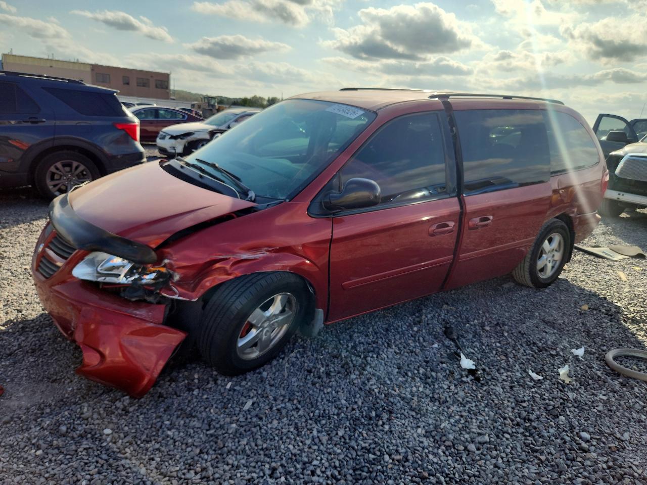 2007 DODGE CARAVAN SXT | 2D4GP44L67R214192 | UPCARS