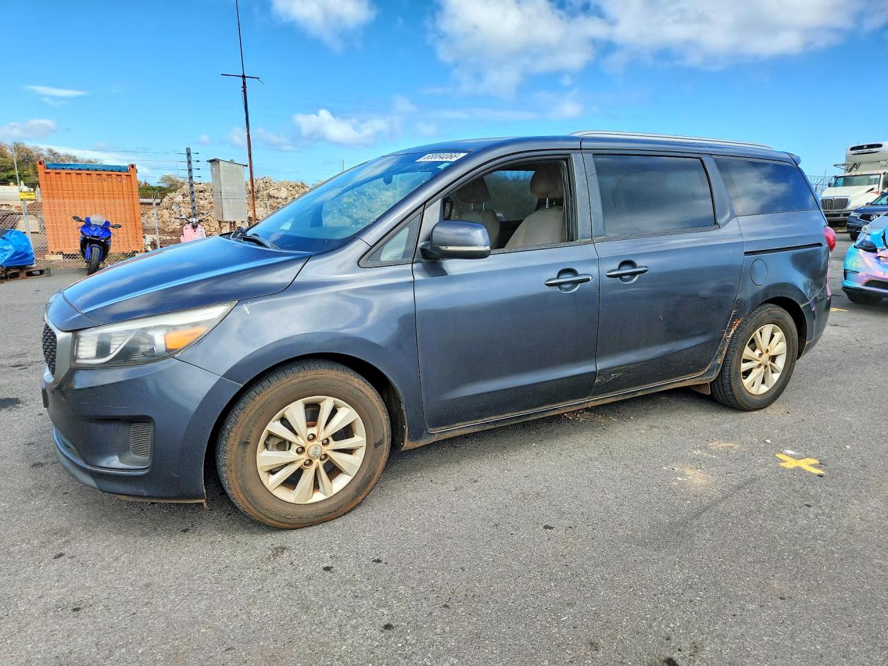 2016 KIA SEDONA LX | KNDMB5C19G6202467 | UPCARS