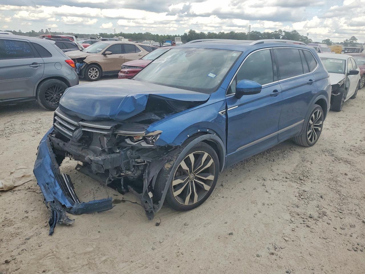 2018 VOLKSWAGEN TIGUAN SEL PREMIUM | 3VV5B7AX8JM218403 | UPCARS