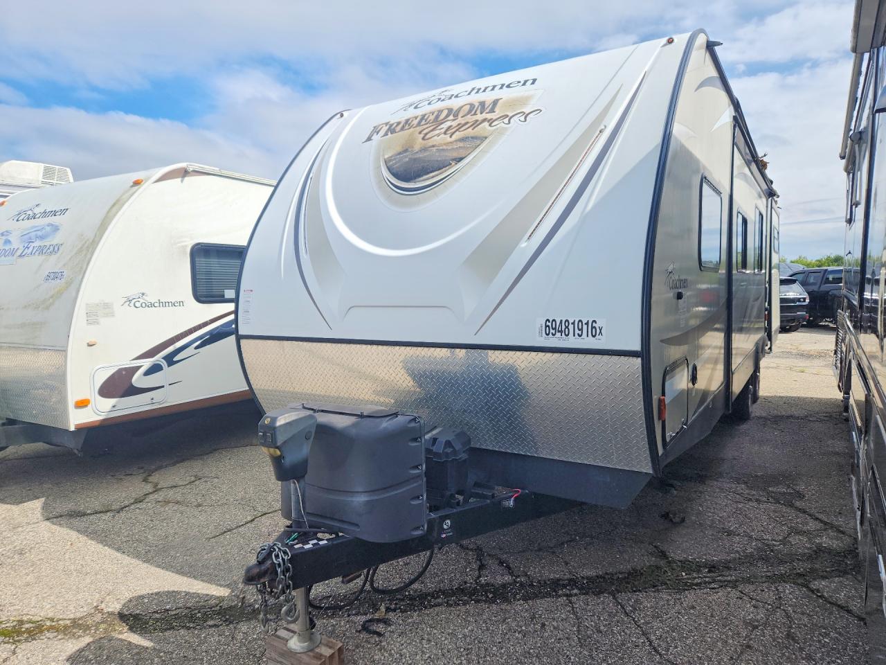 2017 FORESRIVER FREEDOM EX FOREST RIVER  CAMPER | 5ZT2FEWB8HA026850 | UPCARS