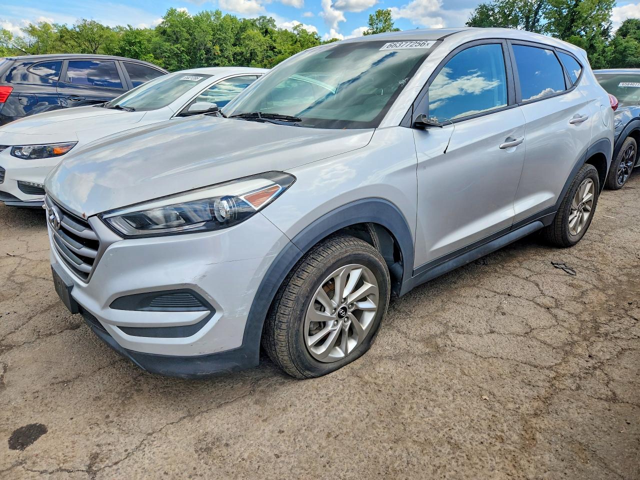2018 HYUNDAI TUCSON SE | KM8J2CA47JU812290 | UPCARS