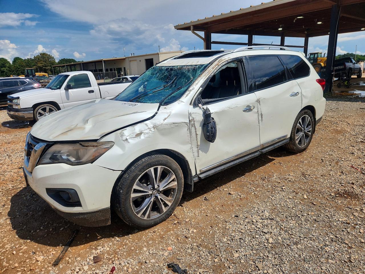 2017 NISSAN PATHFINDER PLATINUM | 5N1DR2MM1HC695854 | UPCARS