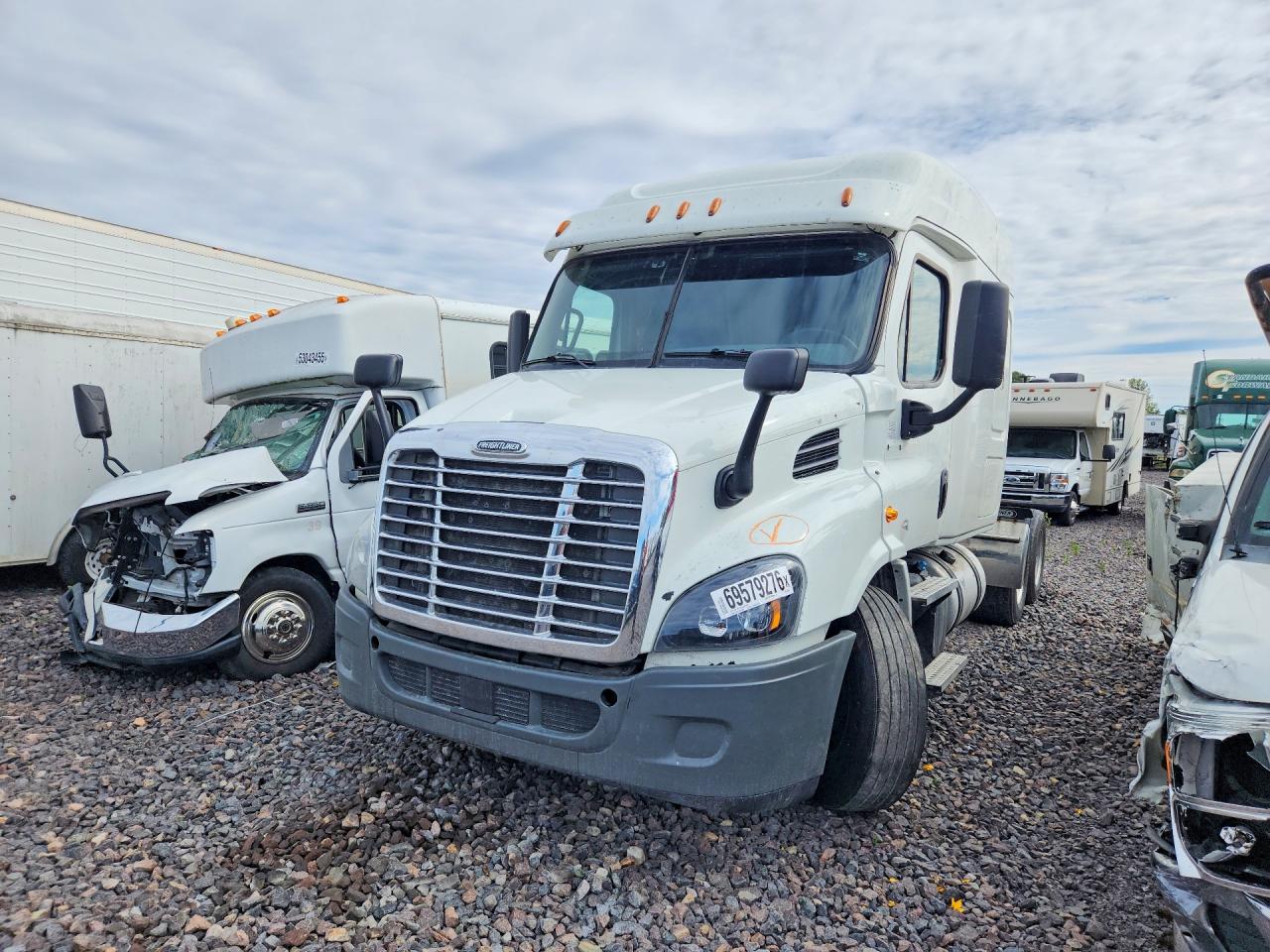 2020 FREIGHTLINER ALL OTHER | 3AKJGHDV8LDLN6494 | UPCARS