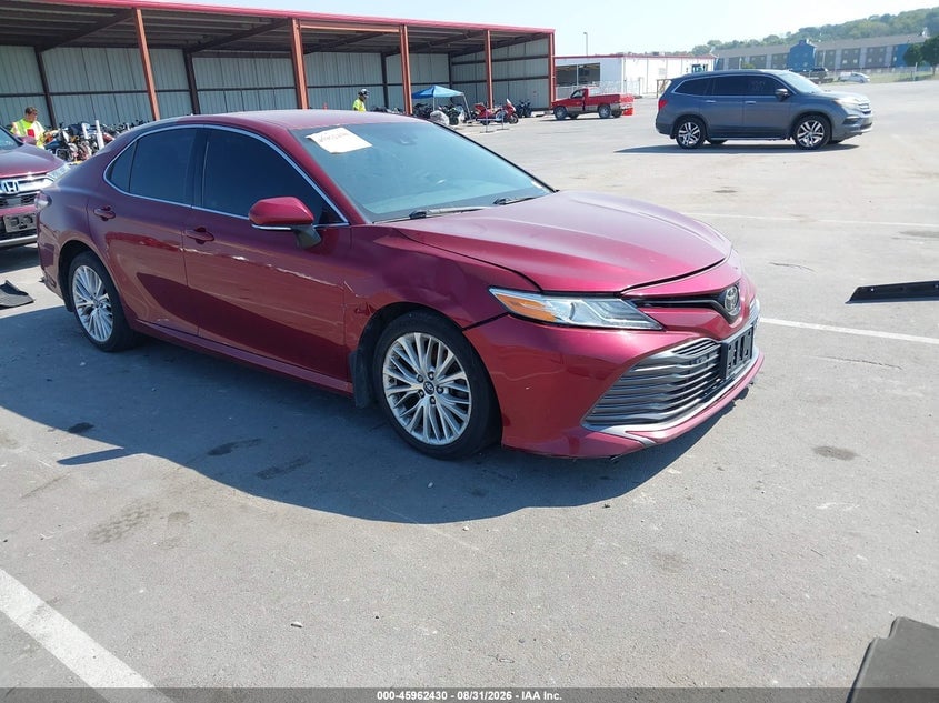 2018 TOYOTA CAMRY XLE | 4T1B11HK5JU556103 | UPCARS