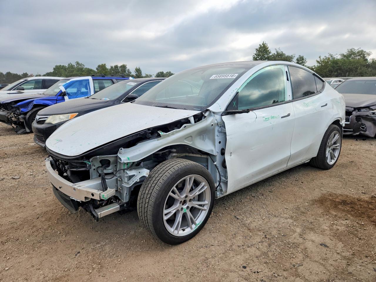2024 TESLA MODEL Y | 7SAYGDEE0RA286490 | UPCARS
