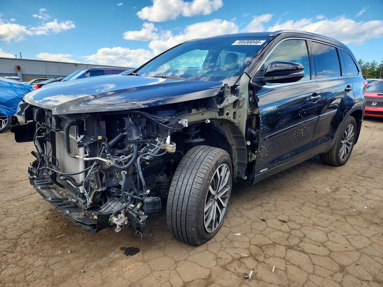2019 TOYOTA HIGHLANDER LIMITED PLATINUM | 5TDDGRFHXKS060673 | UPCARS