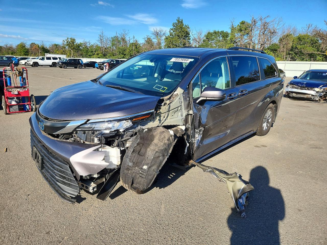 2022 TOYOTA SIENNA LE | 5TDKRKEC4NS078783 | UPCARS