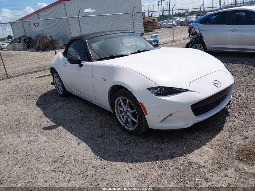 2017 MAZDA MX-5 MIATA SPORT | JM1NDAB76H0123890 | UPCARS