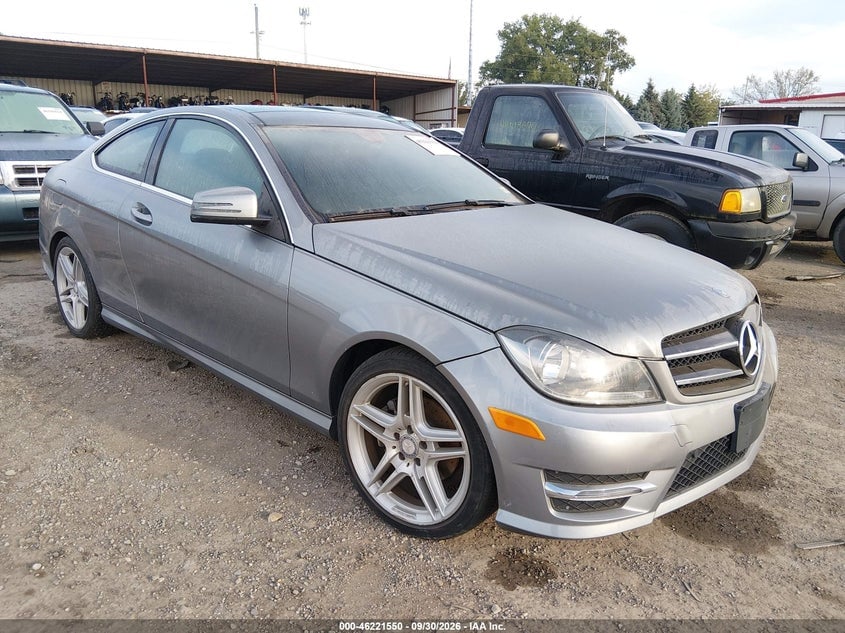 2015 MERCEDES-BENZ C 250 | WDDGJ4HB9FG369664 | UPCARS