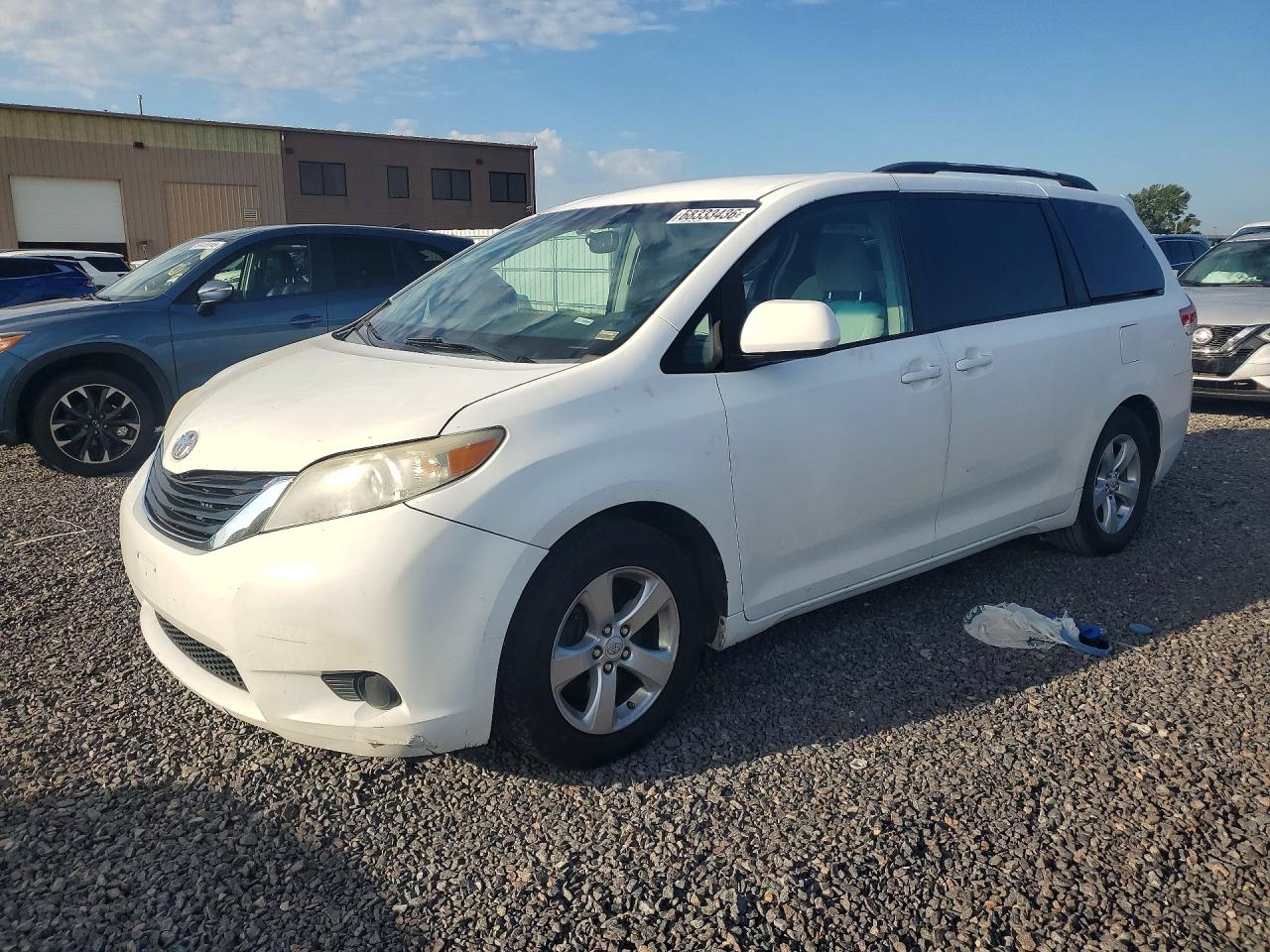 2011 TOYOTA SIENNA LE | 5TDKK3DC2BS053291 | UPCARS
