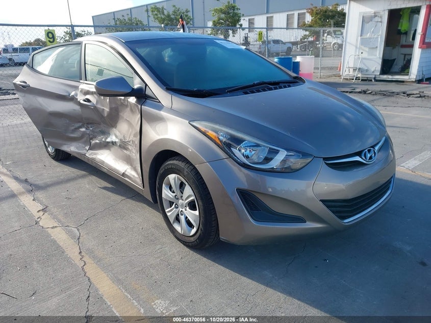 2016 HYUNDAI ELANTRA SE | 5NPDH4AE7GH789496 | UPCARS