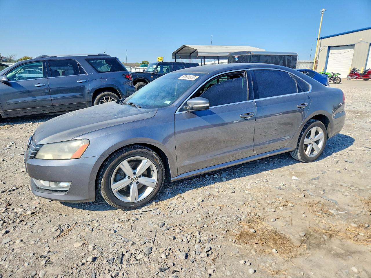 2015 VOLKSWAGEN PASSAT S | 1VWAT7A34FC111877 | UPCARS