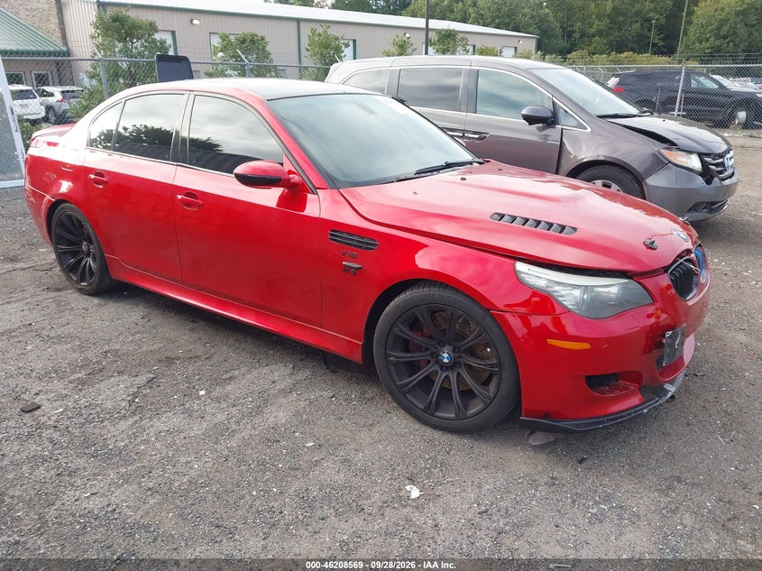2008 BMW M5 | WBSNB93588CX10780 | UPCARS