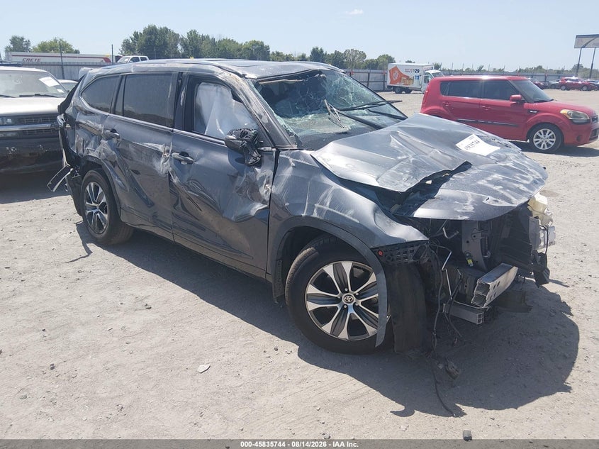 2021 TOYOTA HIGHLANDER XLE | 5TDGZRAH6MS518596 | UPCARS