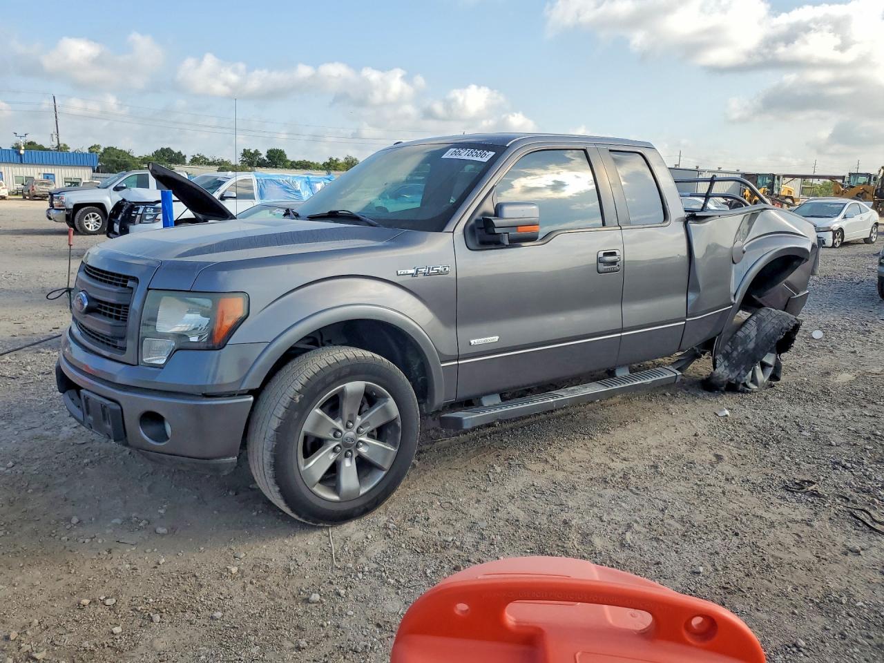 2013 FORD F150 SUPER CAB | 1FTFX1CT6DFB37755 | UPCARS