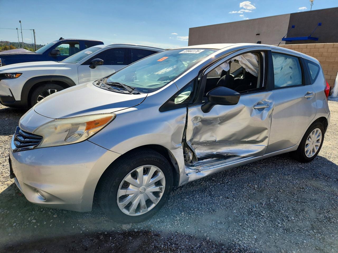 2016 NISSAN VERSA SV | 3N1CE2CP6GL375099 | UPCARS