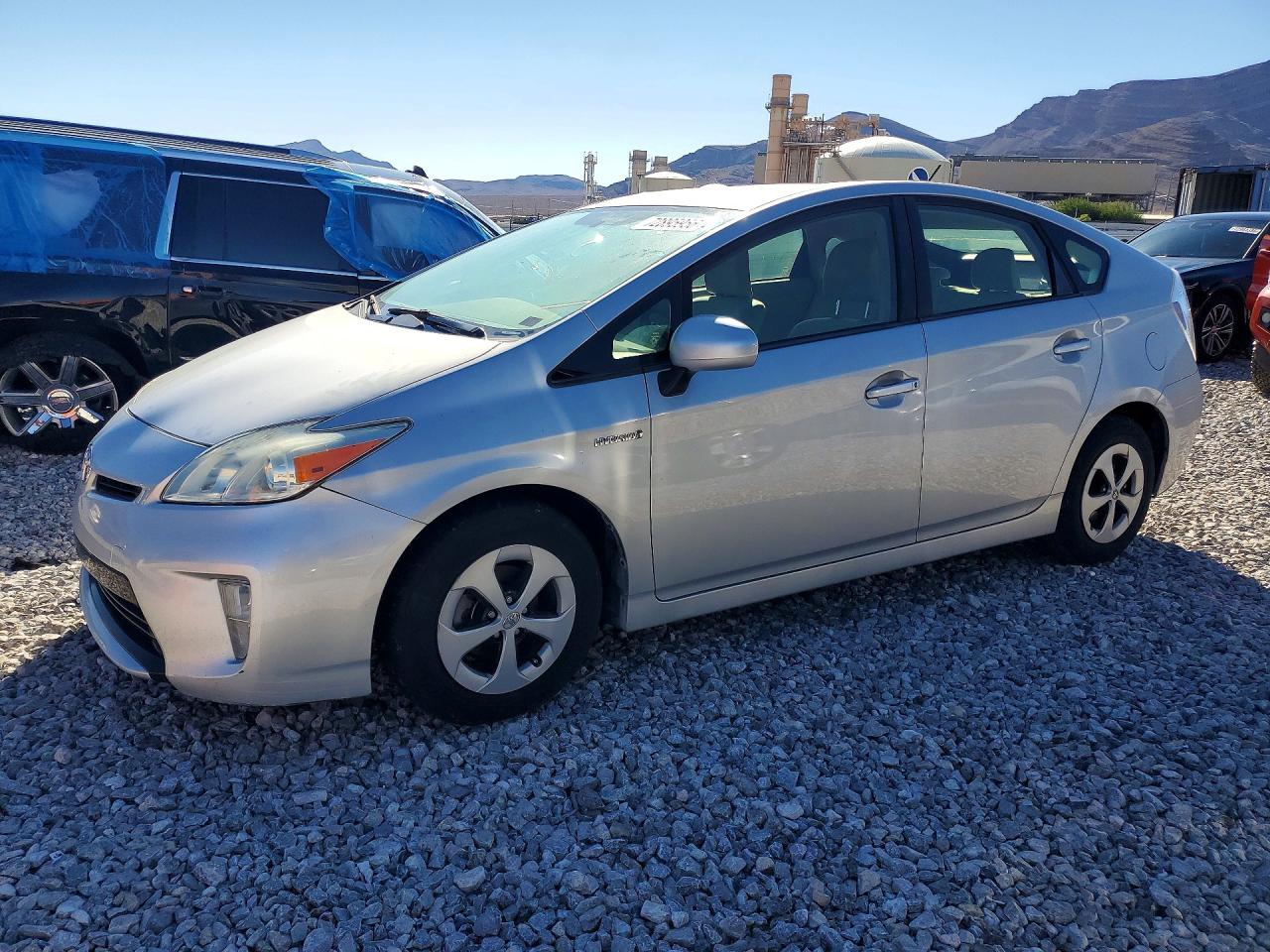 2014 TOYOTA PRIUS TWO | JTDKN3DU7E1776295 | UPCARS
