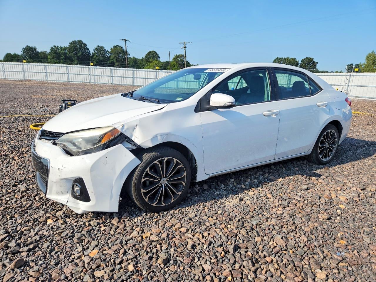2015 TOYOTA COROLLA S PLUS | 5YFBURHE9FP270893 | UPCARS