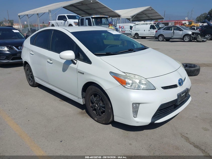 2014 TOYOTA PRIUS TWO | JTDKN3DU3E1743293 | UPCARS