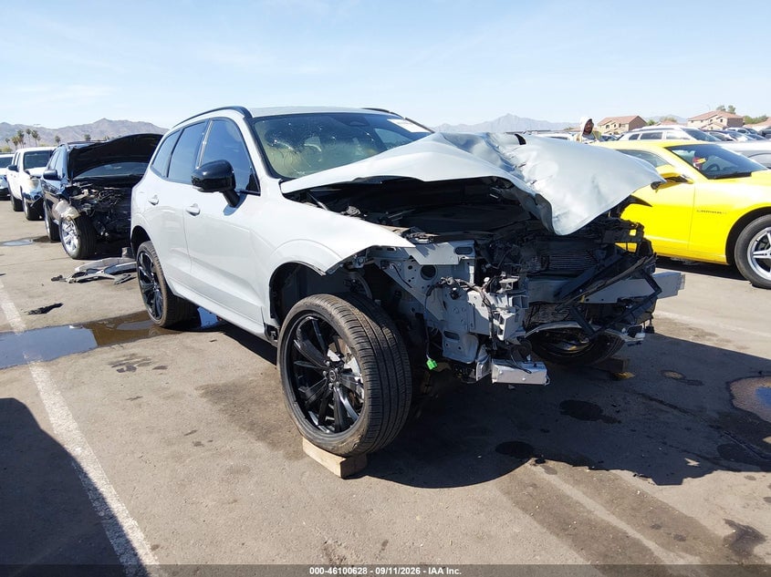 2026 VOLVO XC60 B5 ULTRA BLACK EDITION | YV4M12RD0T1324500 | UPCARS
