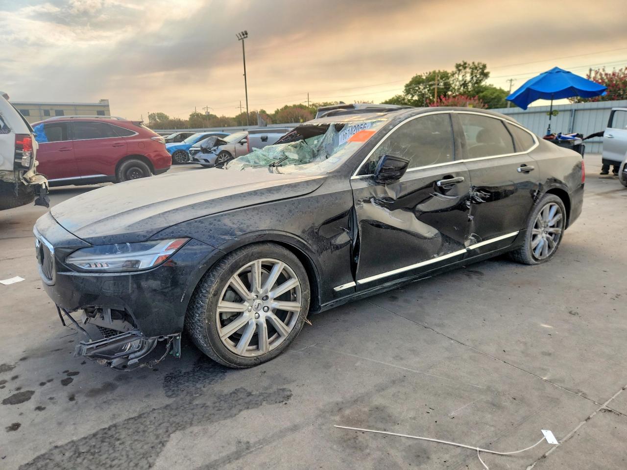 2017 VOLVO S90 T6 INSCRIPTION | YV1A22ML5H1015561 | UPCARS