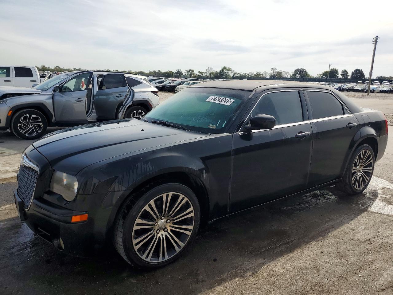 2010 CHRYSLER 300 S | 2C3CA2CV1AH330048 | UPCARS