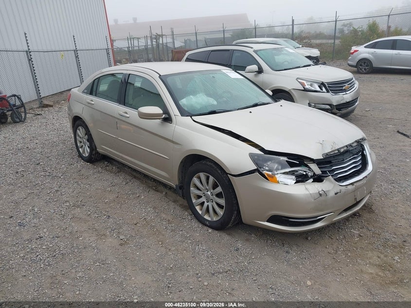 2013 CHRYSLER 200 TOURING | 1C3CCBBG3DN703406 | UPCARS