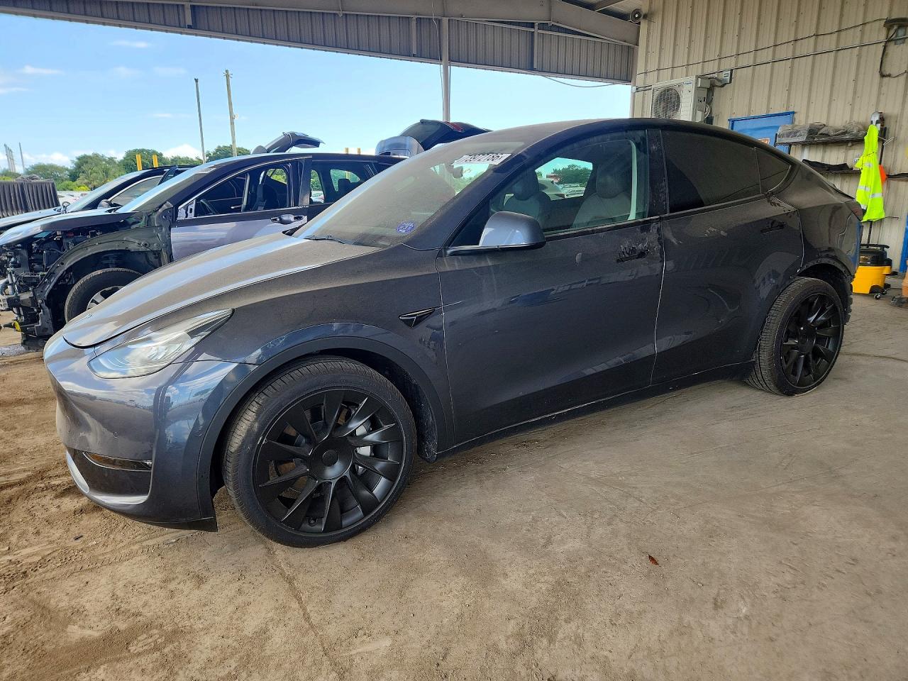 2022 TESLA MODEL Y | 7SAYGDEE0NF455128 | UPCARS