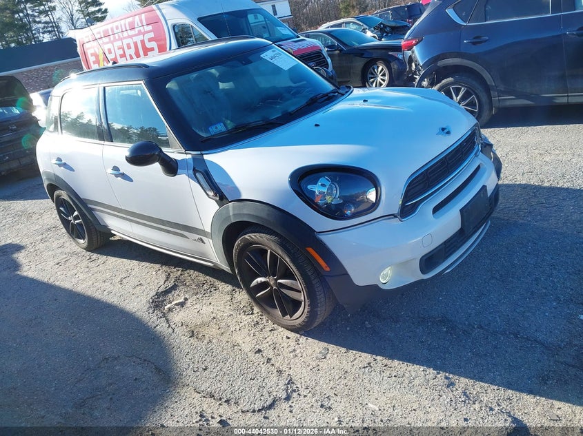 2016 MINI COUNTRYMAN COOPER S | WMWZC5C59GWT39735 | UPCARS